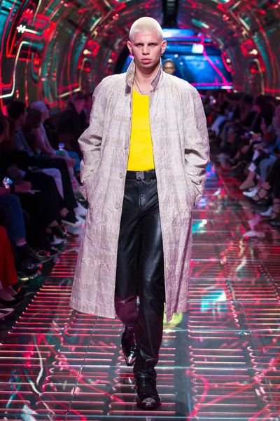 Look 42